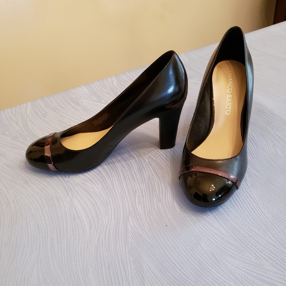 NWOT FRANCO SARTO TRICKY HIGH HEELED PUMP